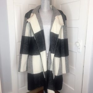 BLACK AND WHITE FORMAL COAT